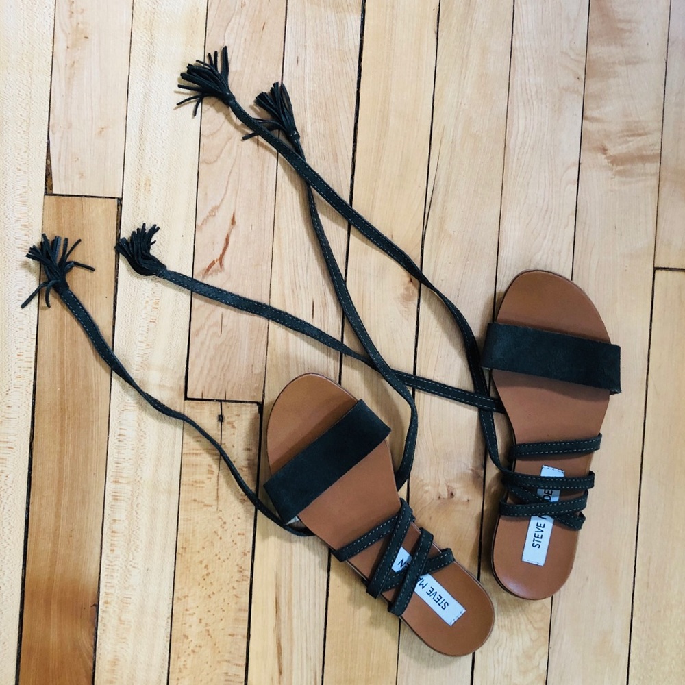 Strappy Flats/Sandals